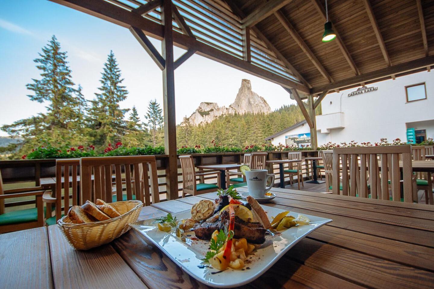 Hotel Alpin Rarau Кимпулунг-Молдовенеск Екстер'єр фото